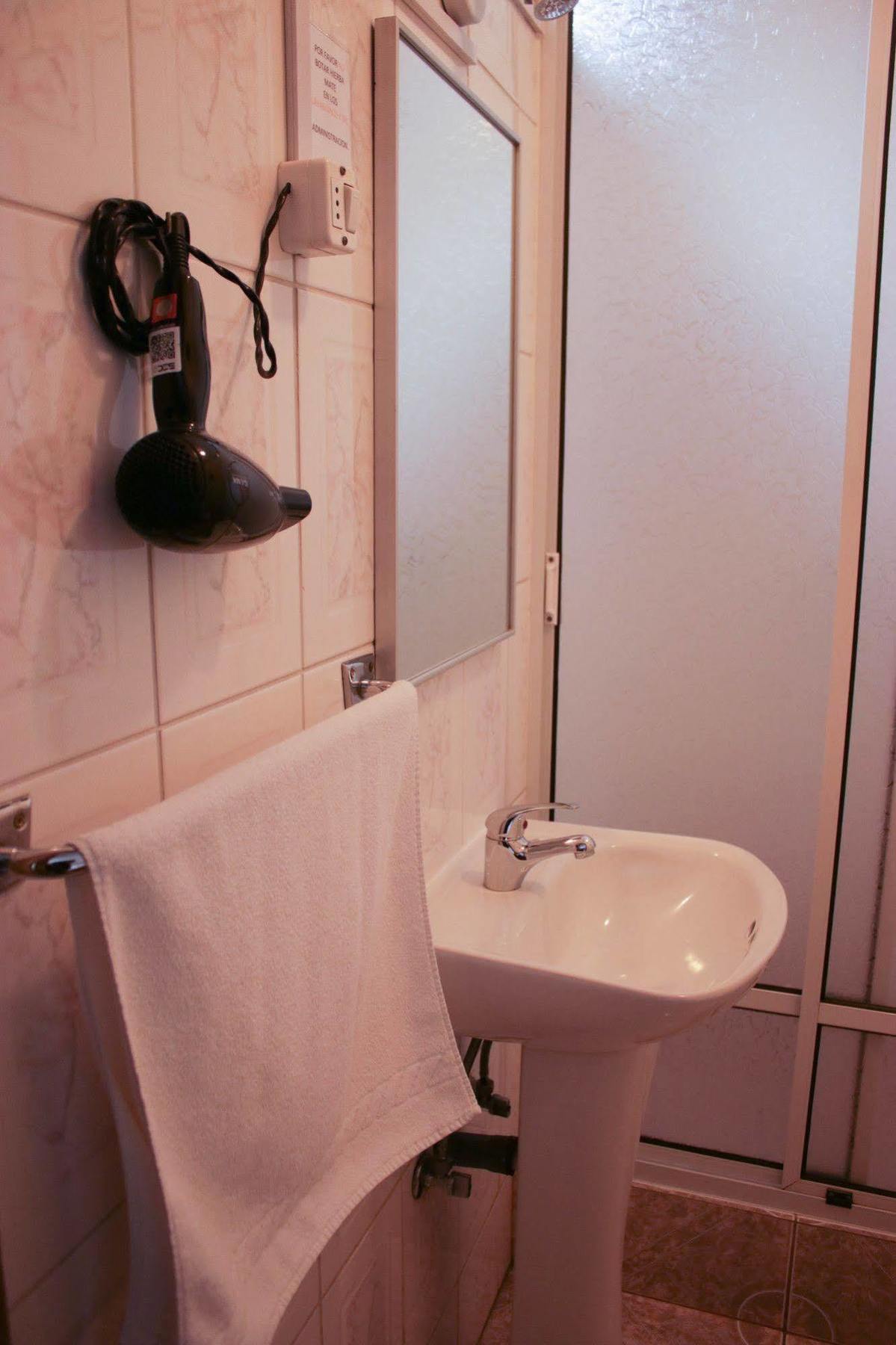 Hostal Hielo Sur Punta Arenas Ngoại thất bức ảnh